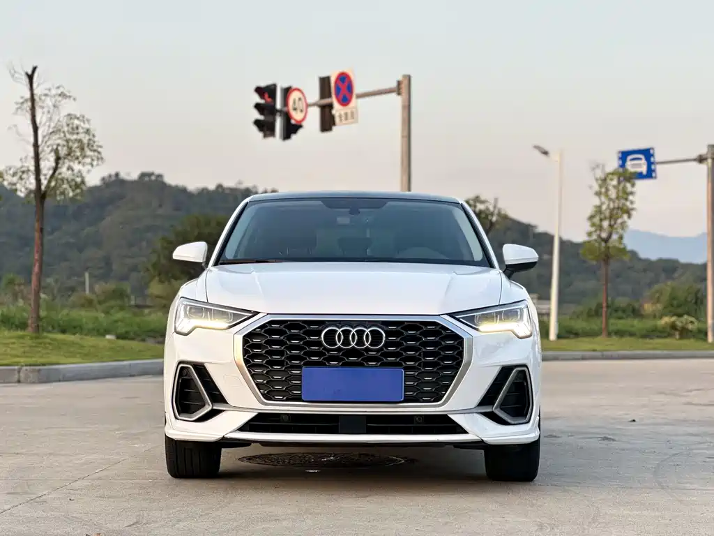 Audi Q3 Sportback — фото 3