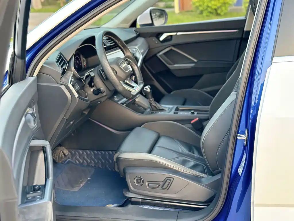 Audi Q3 Sportback — фото 7