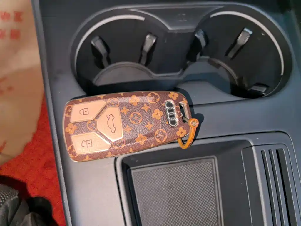 Audi A4L — фото 9