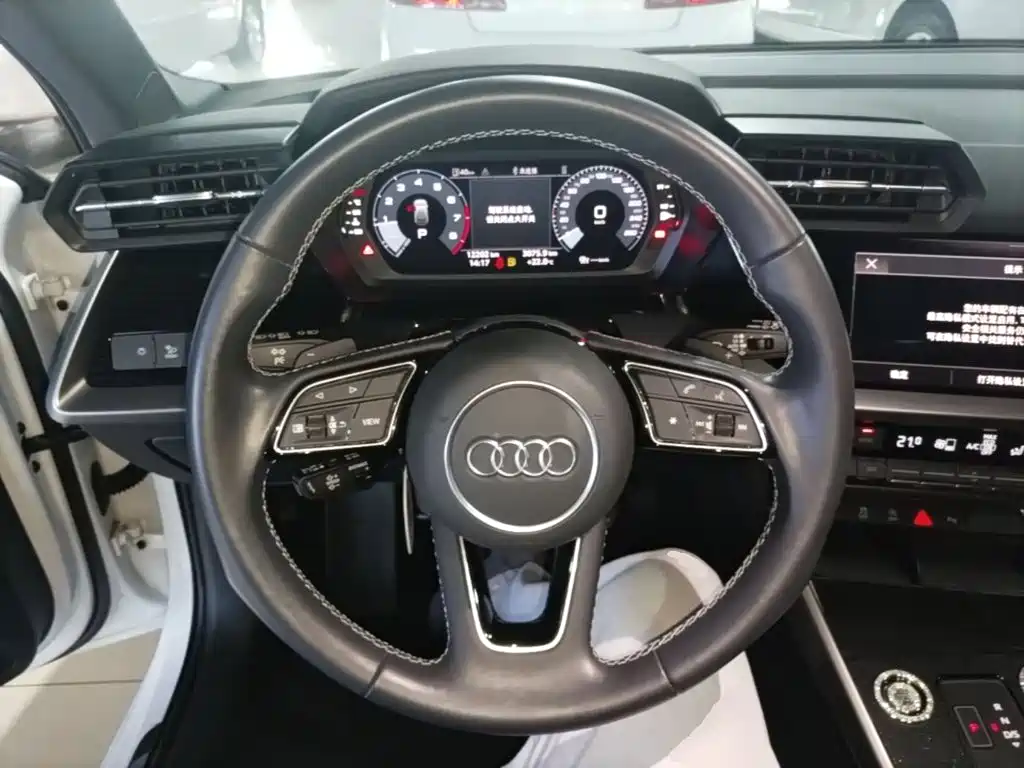 Audi A3 — фото 11