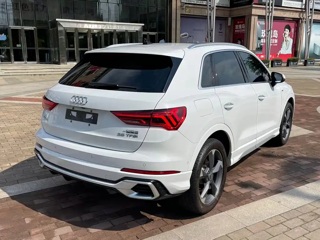 Audi Q3 — фото 3