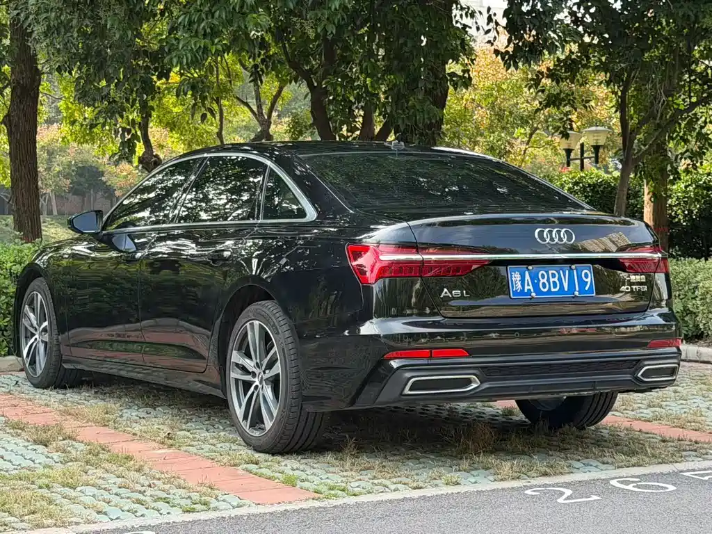 Audi A6L — фото 9