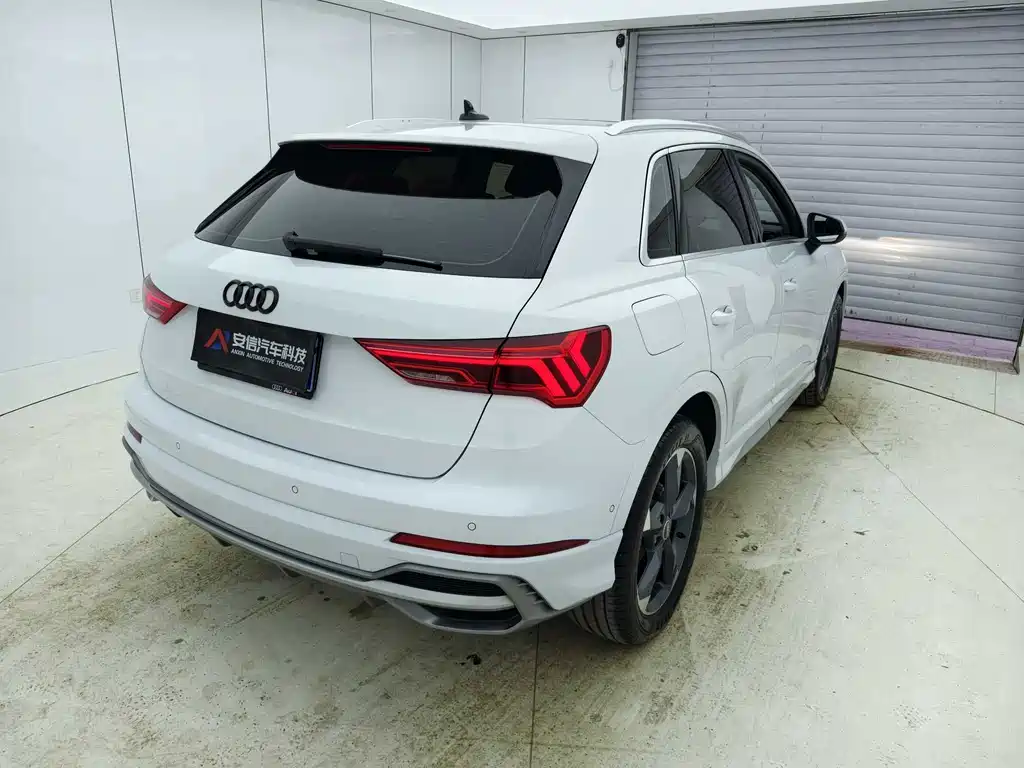 Audi Q3 — фото 4