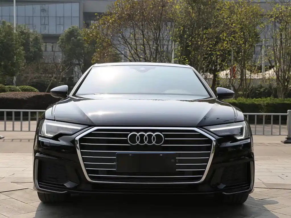 Audi A6L — фото 2