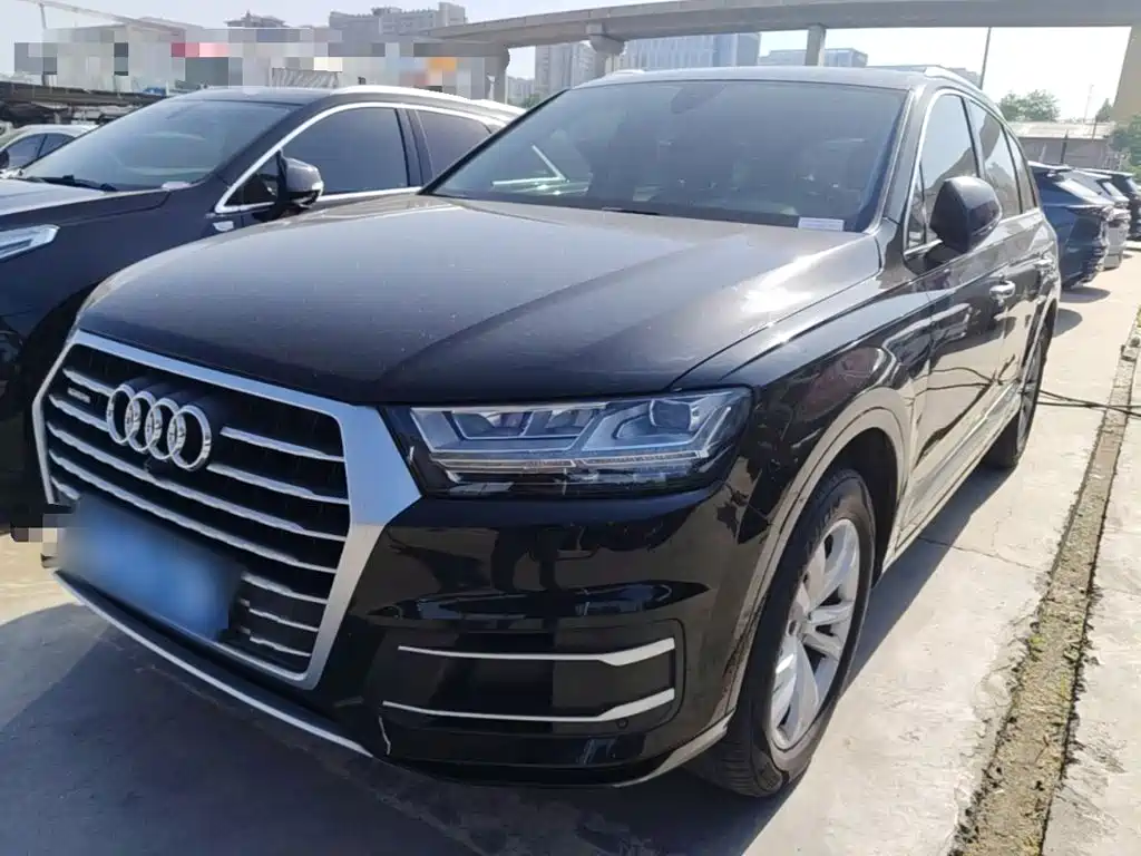 Audi Q7 — фото 2