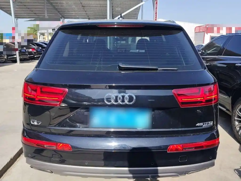 Audi Q7 — фото 4