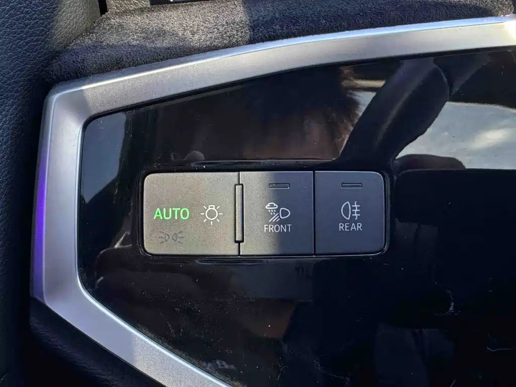 Audi Q3 — фото 11