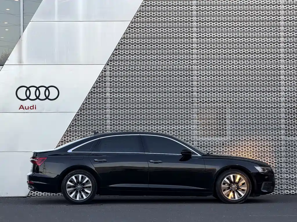 Audi A6L — фото 3
