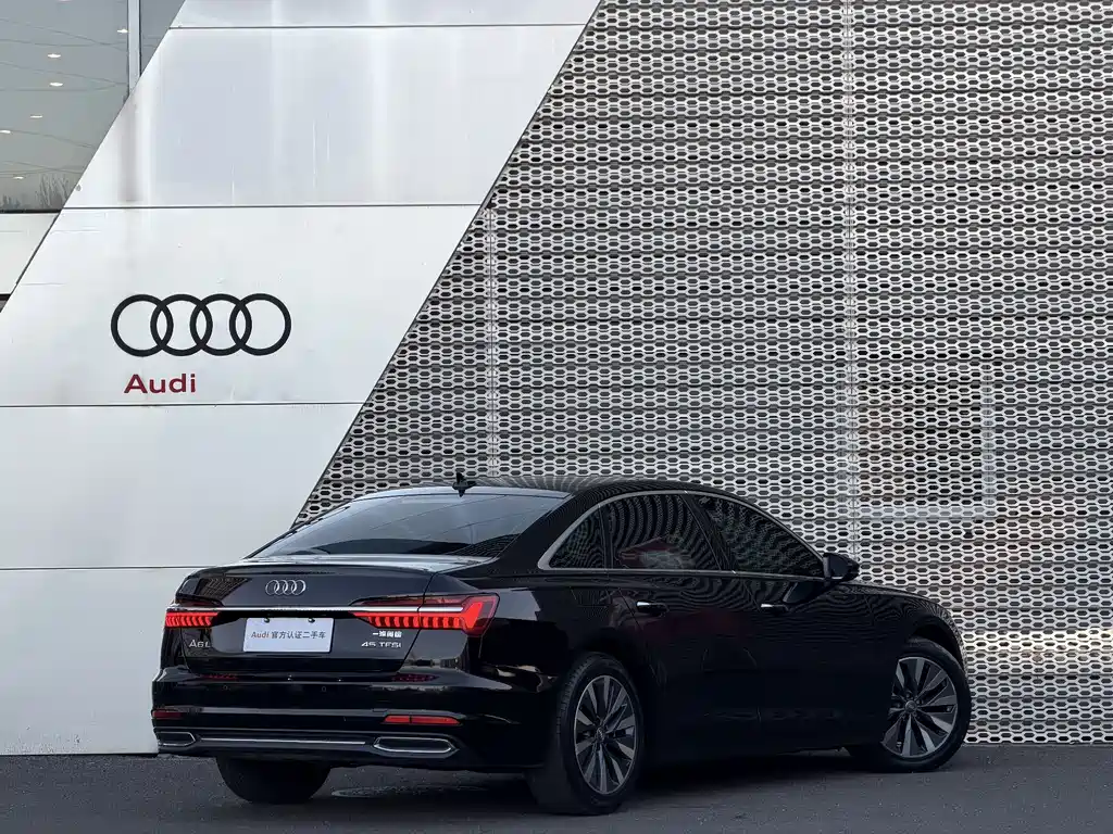 Audi A6L — фото 4