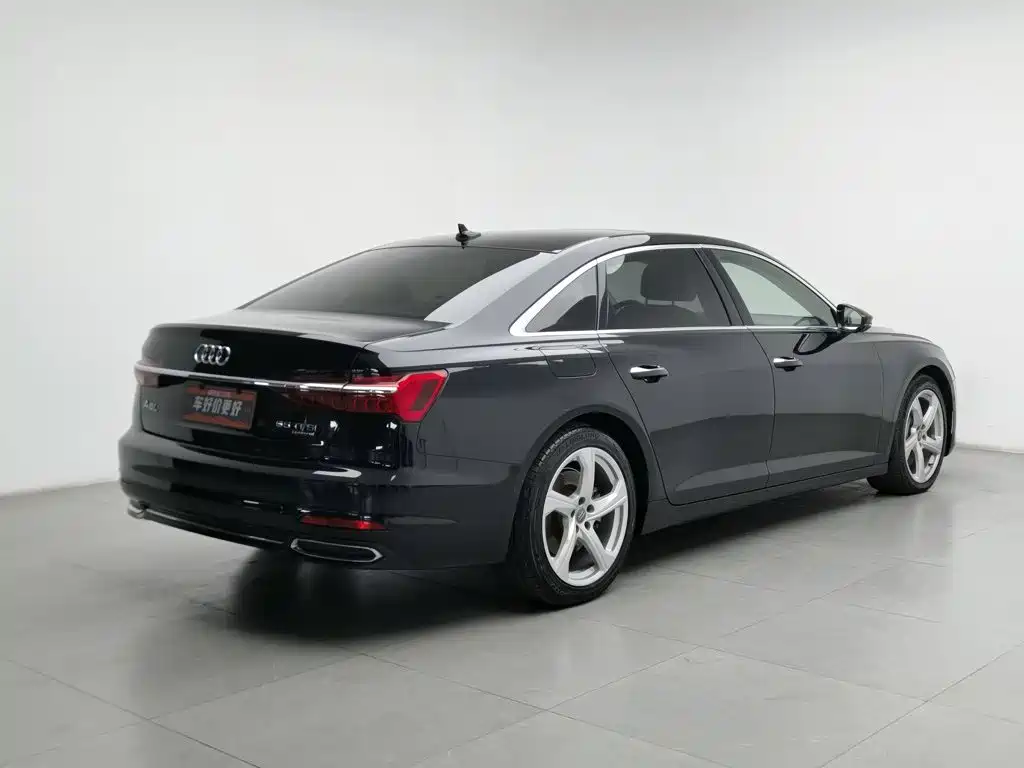 Audi A6L — фото 2
