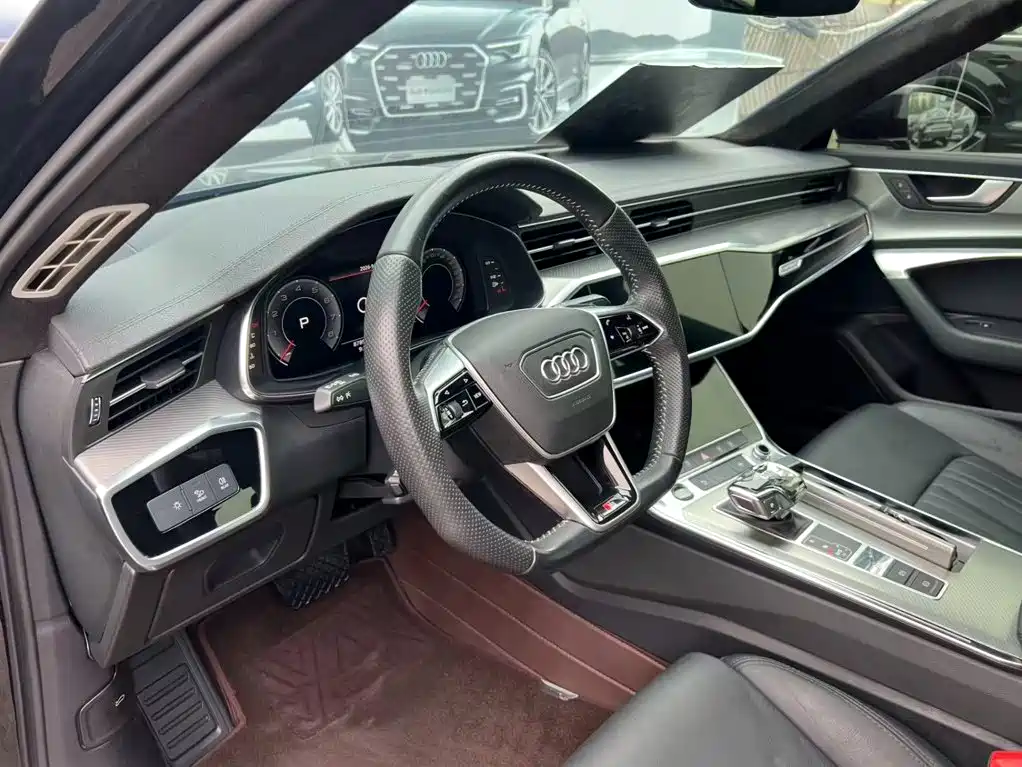 Audi A6L — фото 11