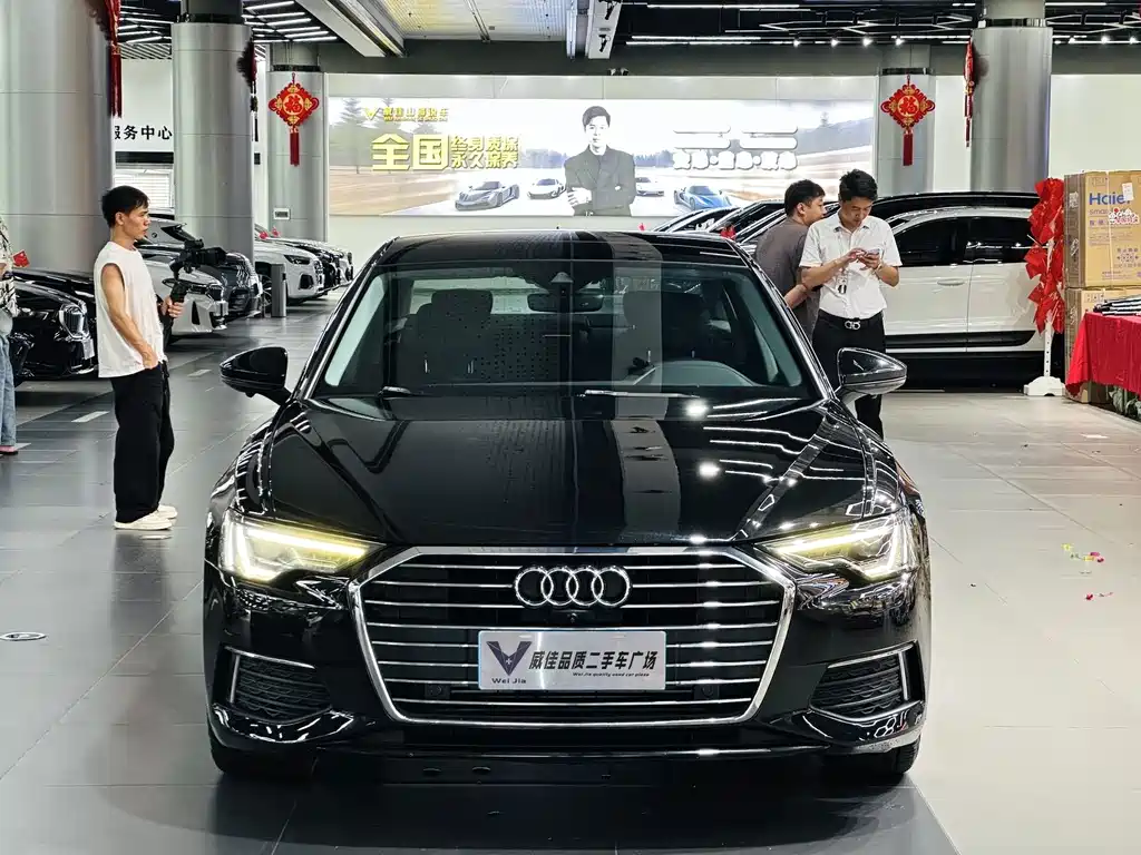 Audi A6L — фото 2