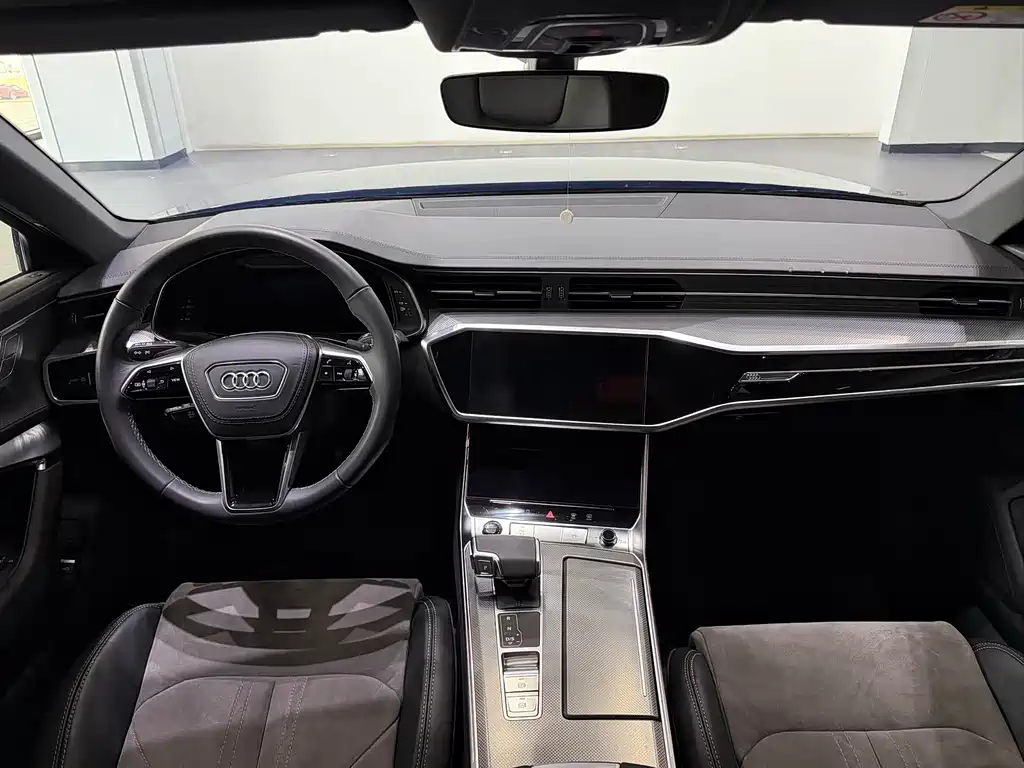 Audi A6L — фото 6