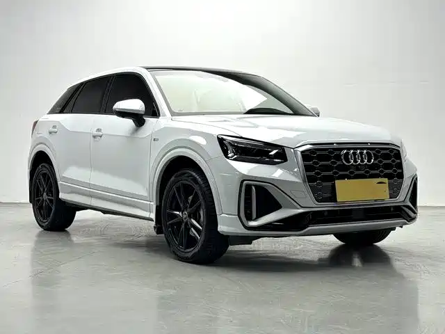 Audi Q2L — фото 3
