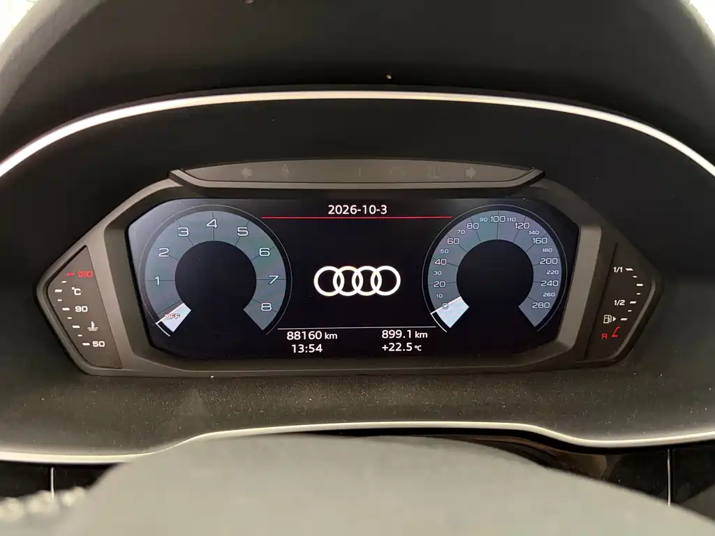 Audi Q3 — фото 16