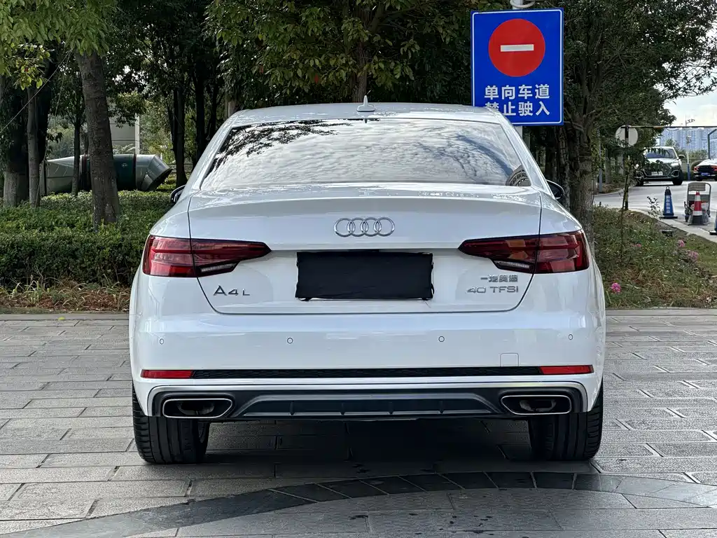 Audi A4L — фото 20
