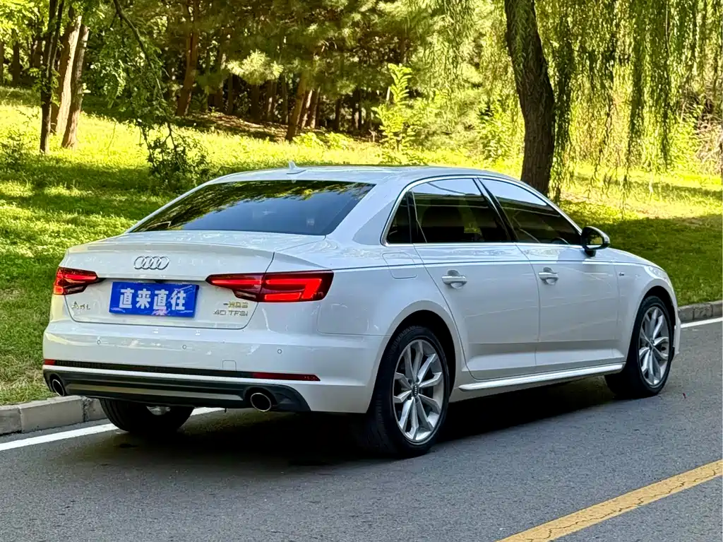 Audi A4L — фото 14
