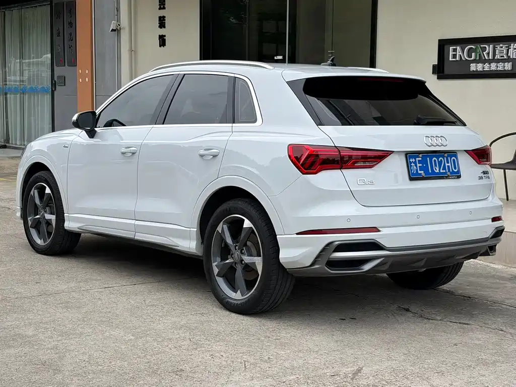 Audi Q3 — фото 4