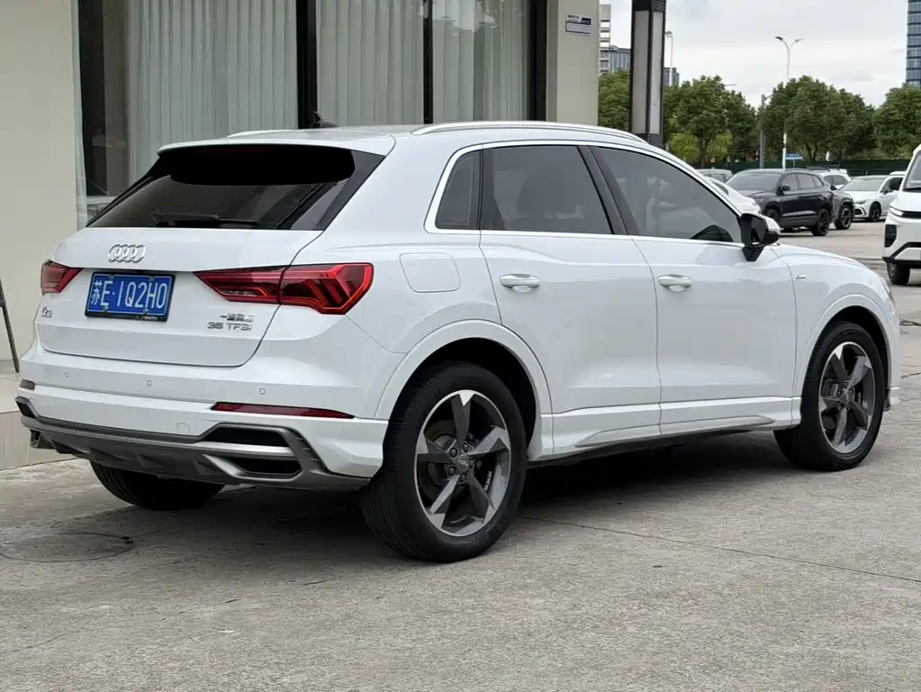 Audi Q3 — фото 5