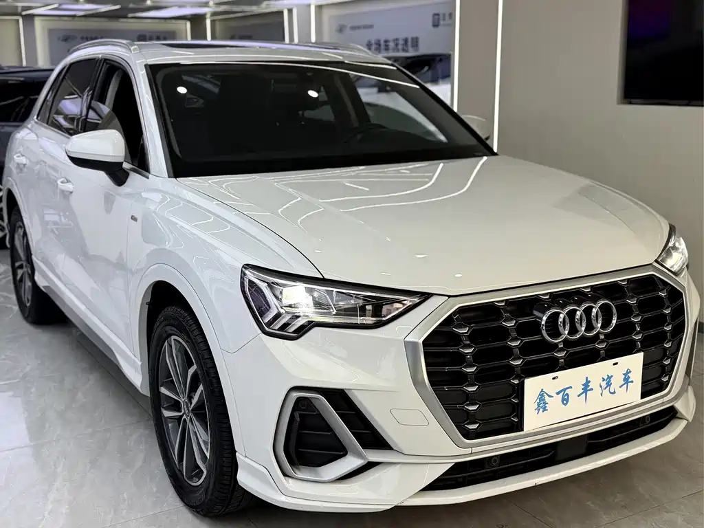 Audi Q3 — фото 3