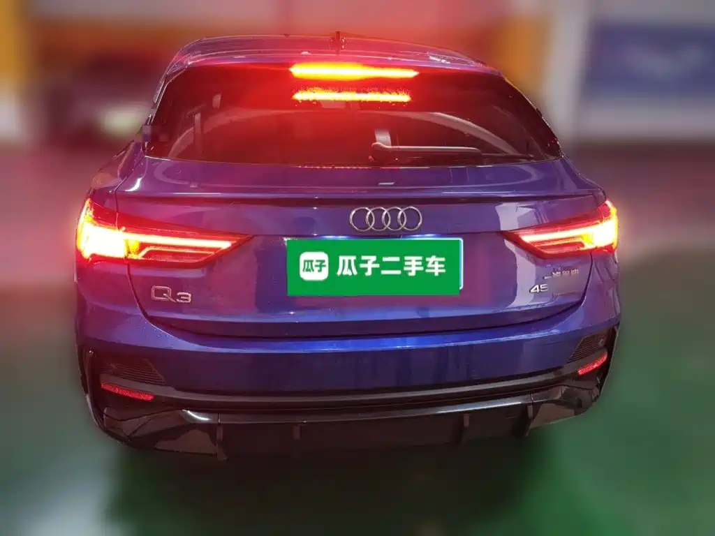 Audi Q3 Sportback — фото 3