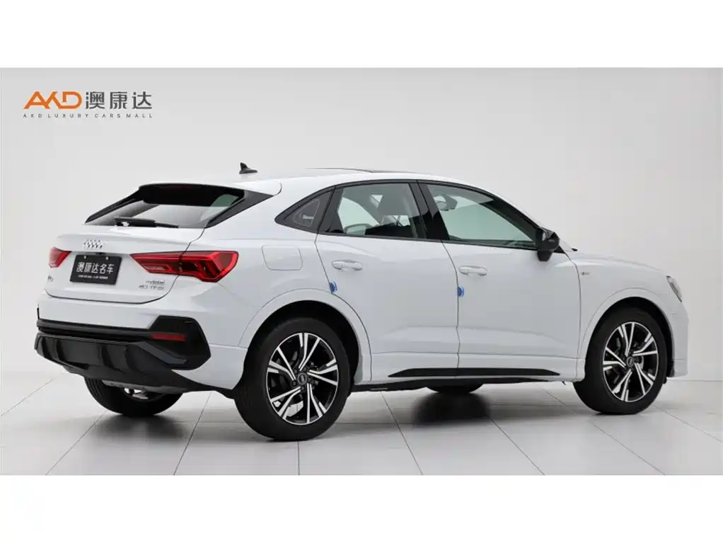 Audi Q3 Sportback — фото 3