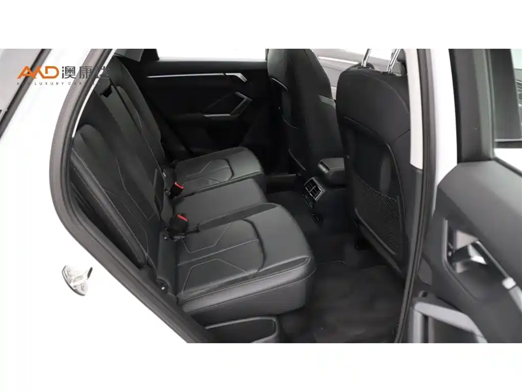 Audi Q3 Sportback — фото 8