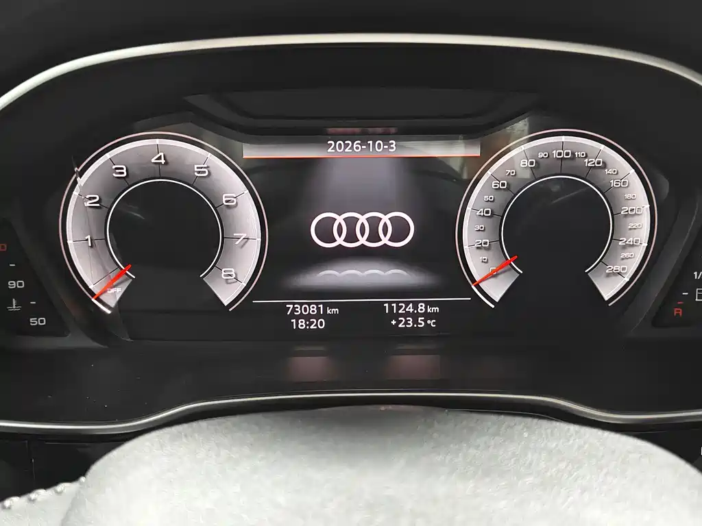Audi Q3 — фото 10