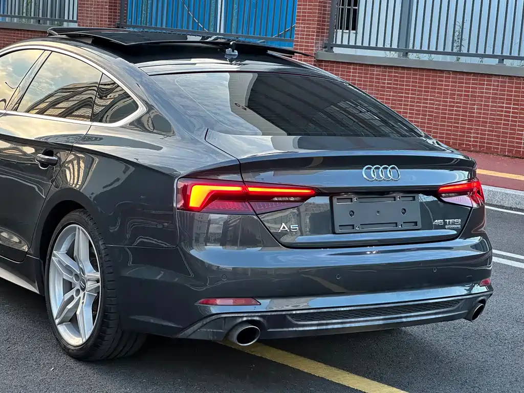 Audi A5 (Import) — фото 4