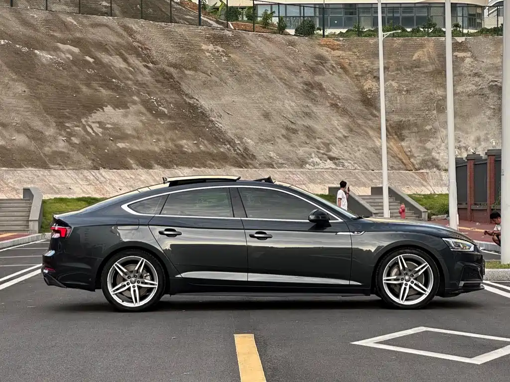 Audi A5 (Import) — фото 9