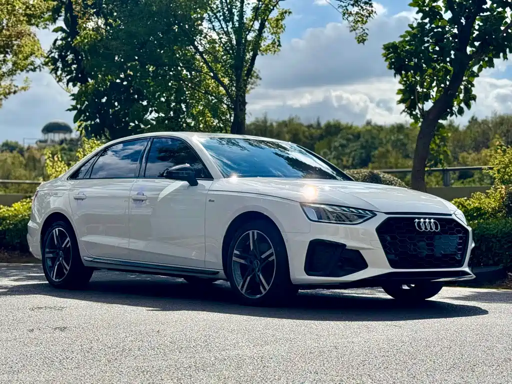 Audi A4L — фото 3