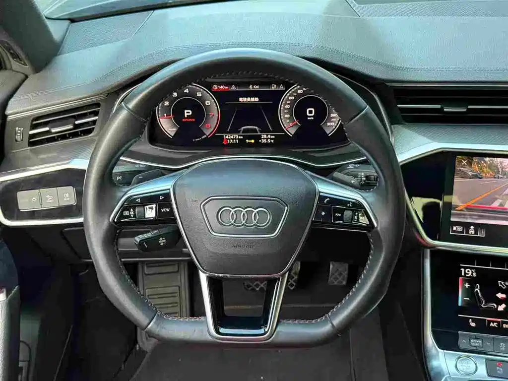 Audi A6L — фото 6