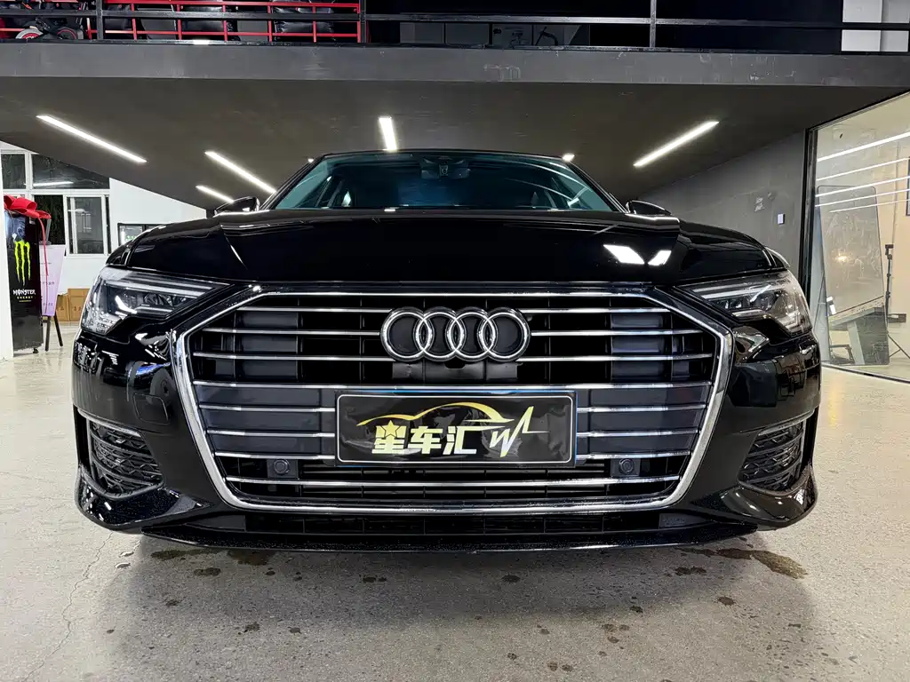 Audi A6L — фото 2
