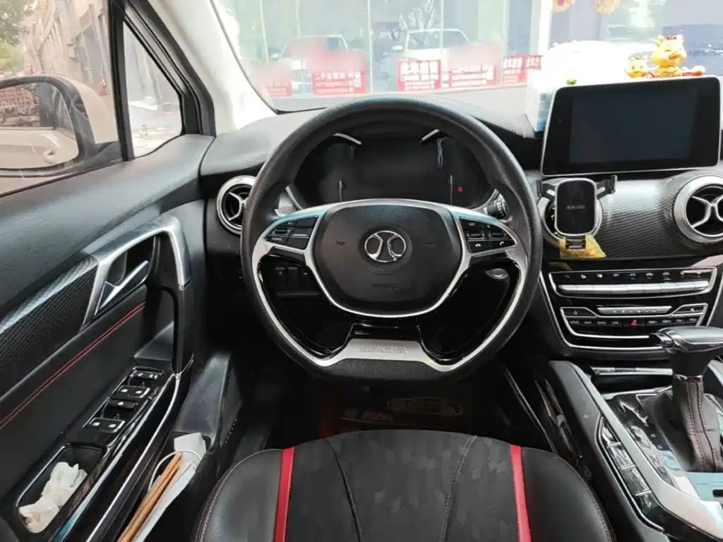 BAIC Senova D50 — фото 11