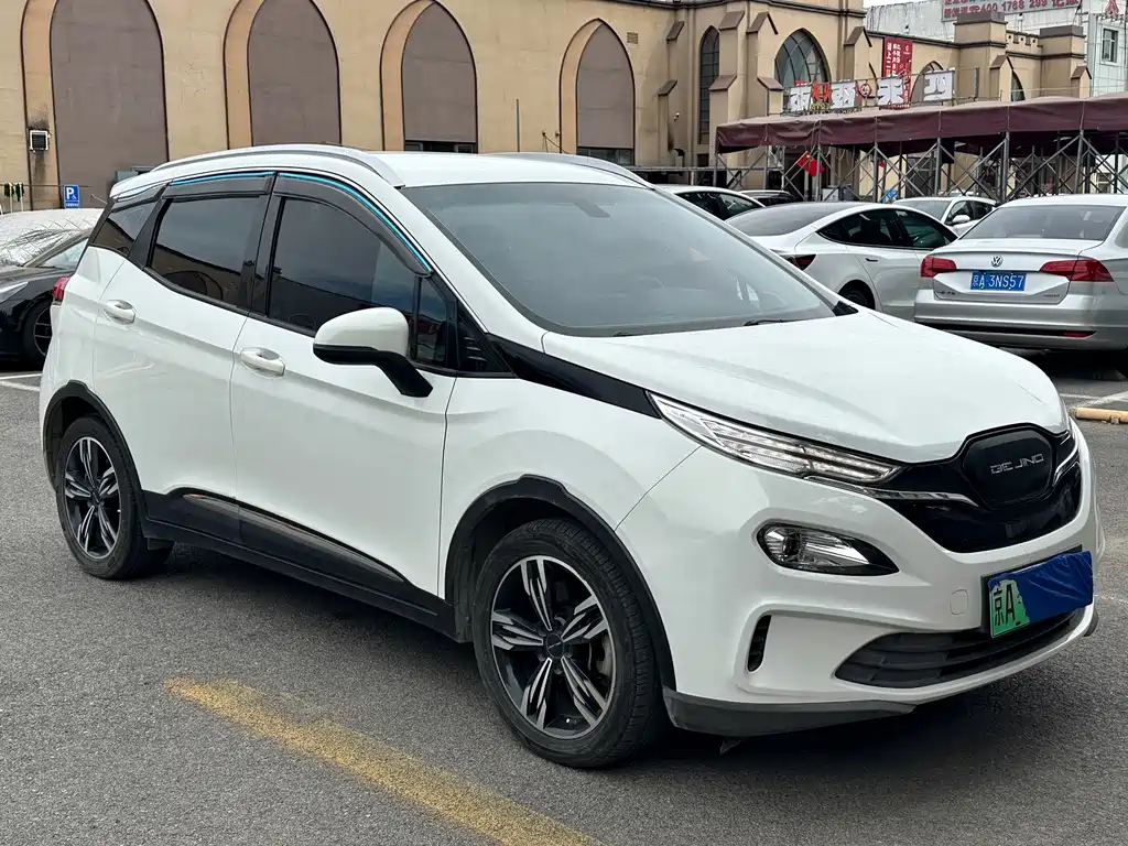 BAIC EX3 — фото 2