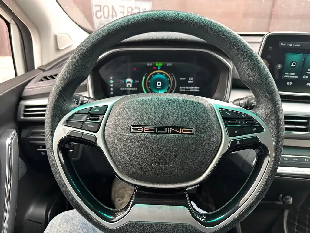 BAIC EX3 — фото 17