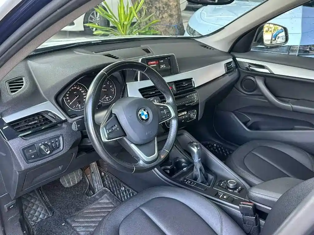 BMW X1 — фото 4