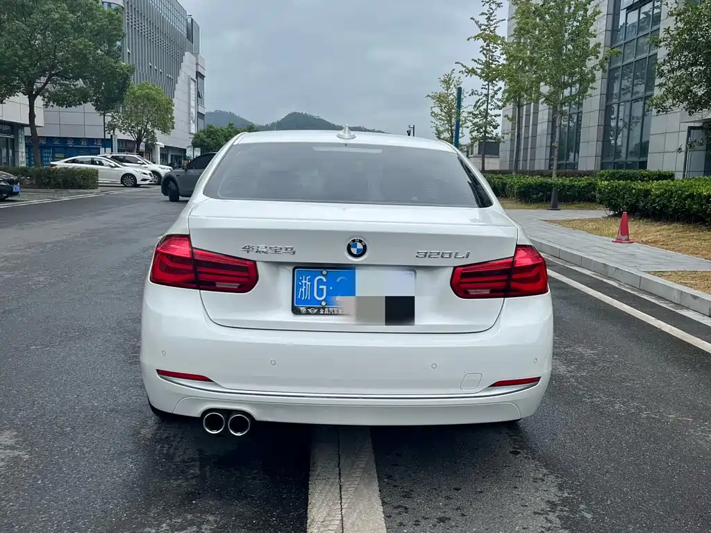 BMW 3 Series — фото 11