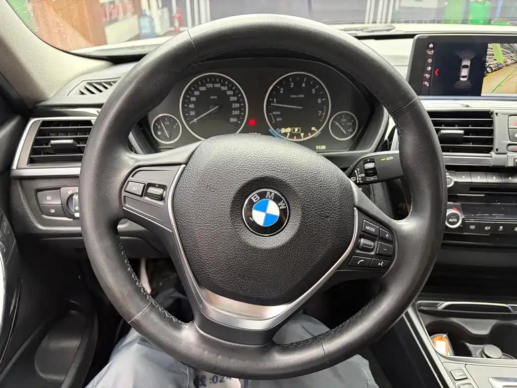 BMW 3 Series — фото 10
