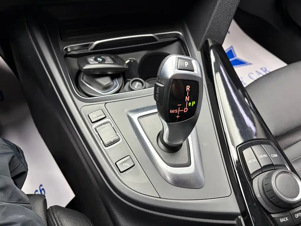 BMW 3 Series — фото 13