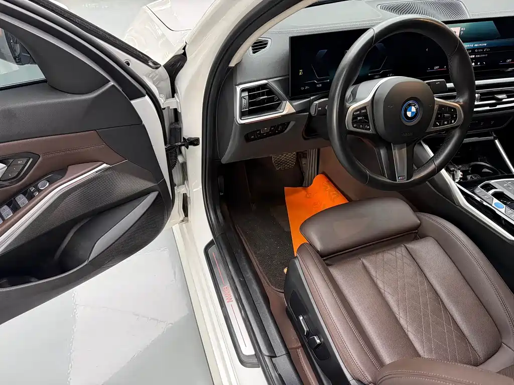 BMW i3 — фото 11