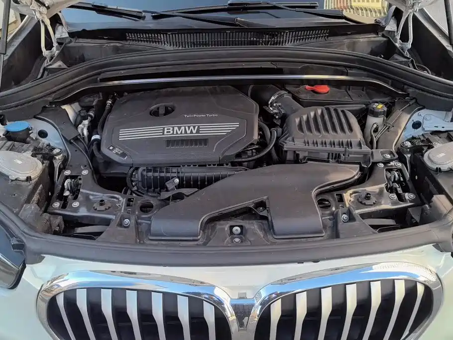BMW X1 — фото 10