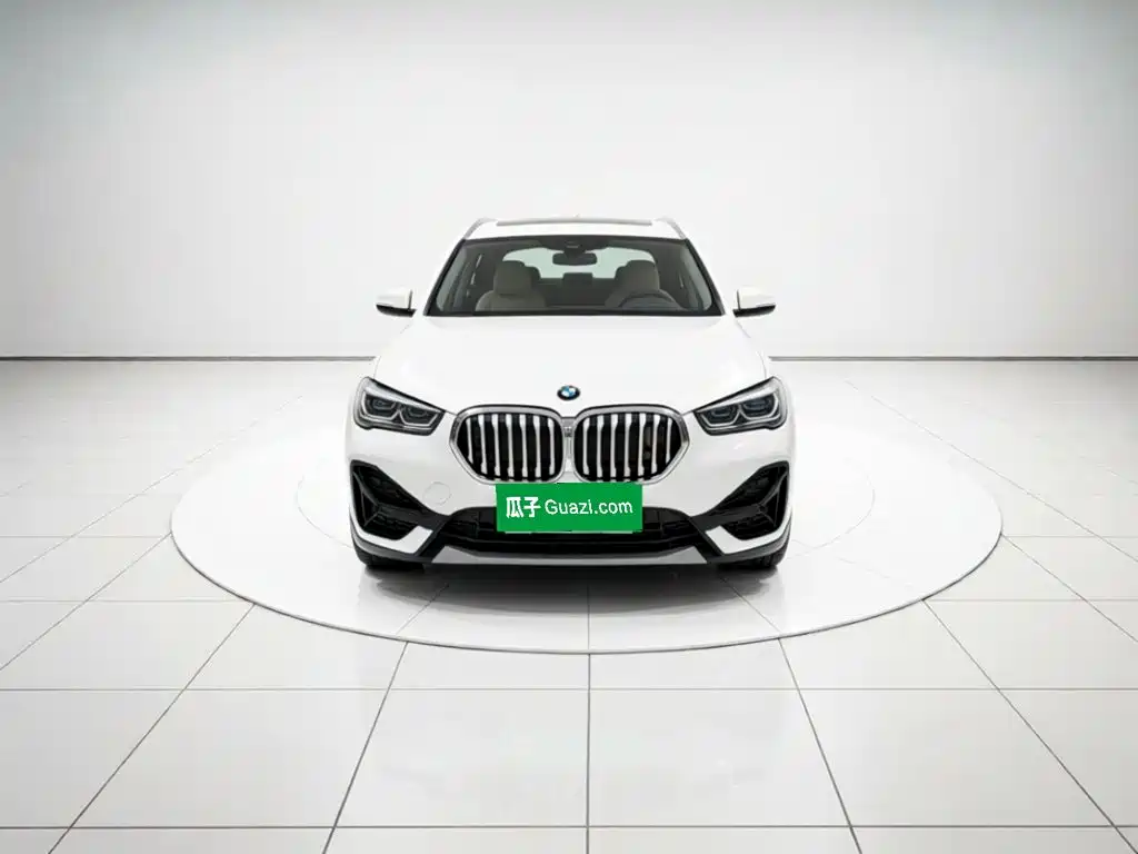 BMW X1 — фото 2