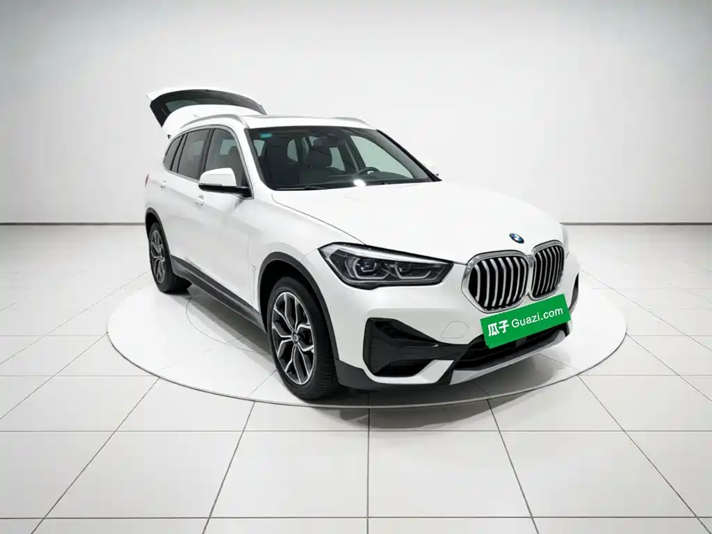 BMW X1 — фото 3