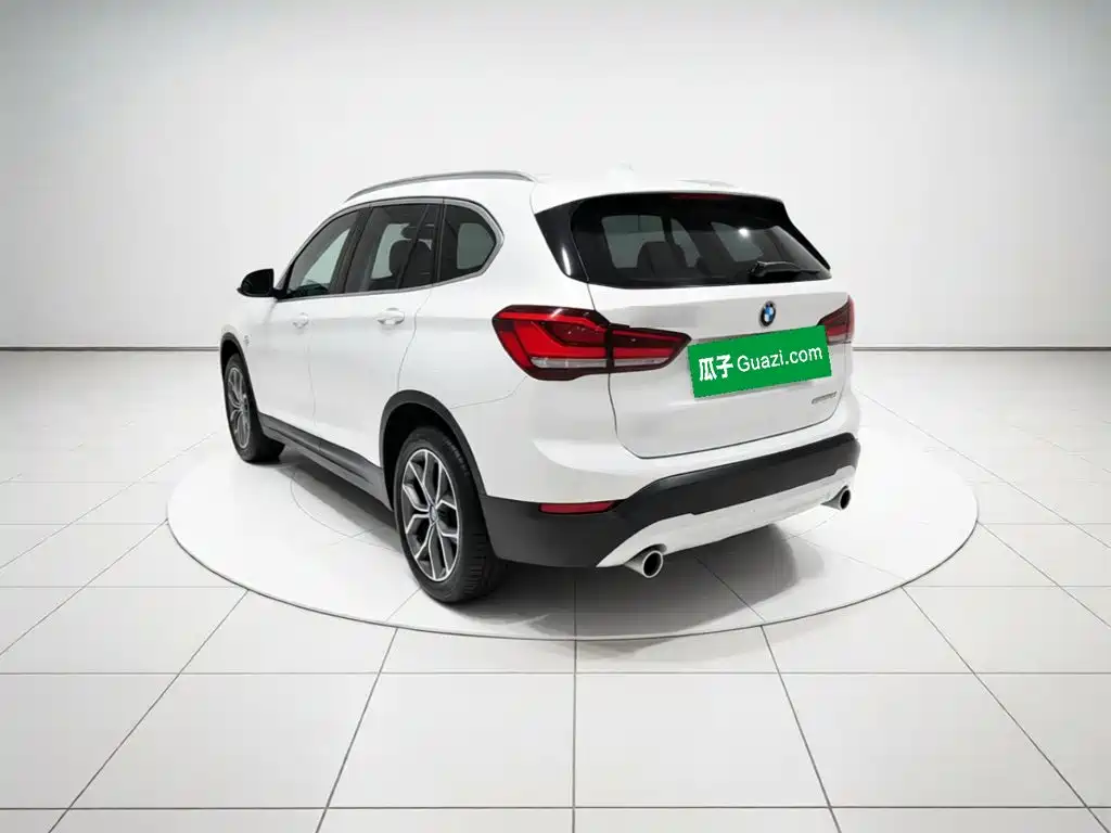 BMW X1 — фото 4
