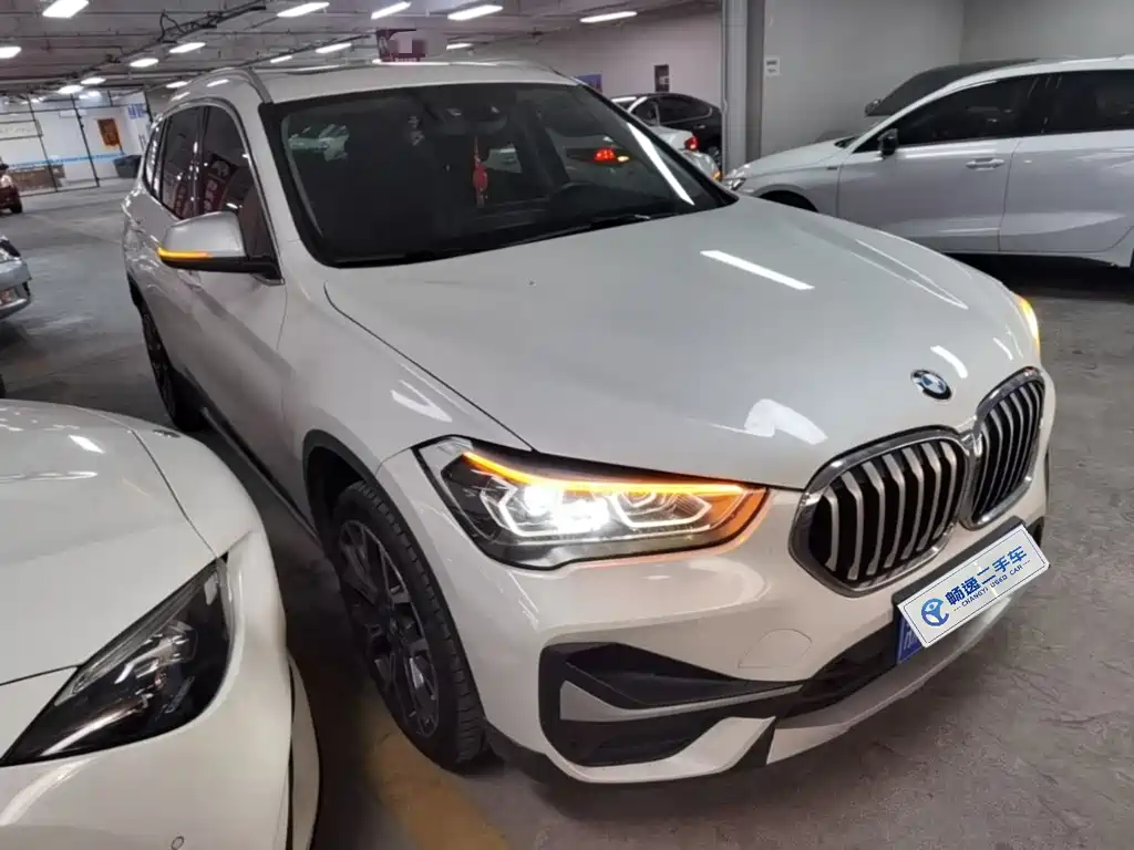 BMW X1 — фото 2