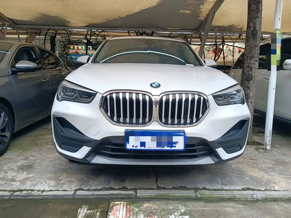 BMW X1 — фото 2