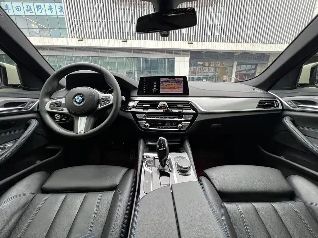 BMW 5 Series (Import) — фото 9
