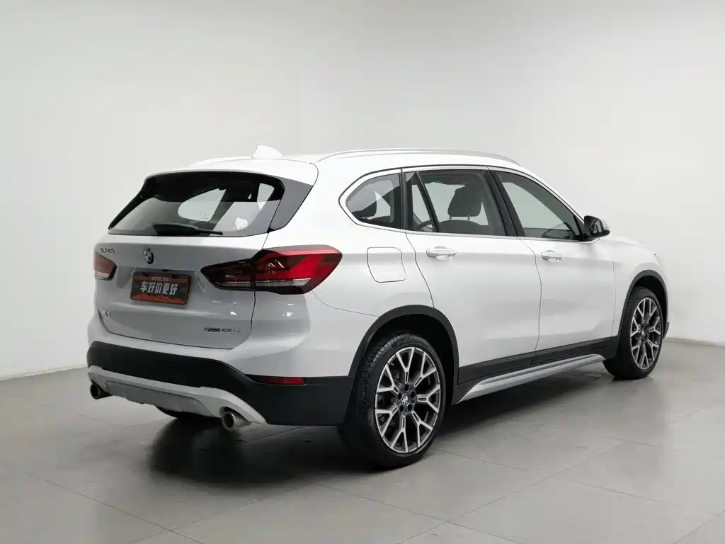 BMW X1 — фото 2