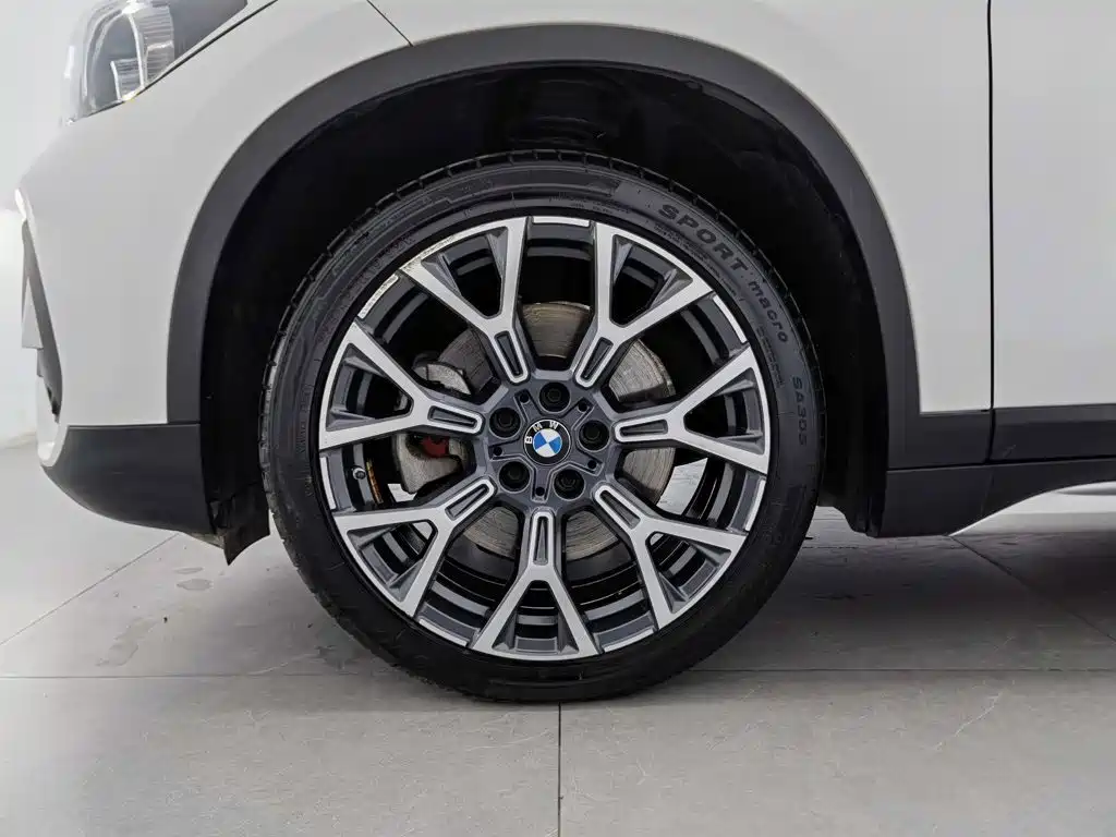 BMW X1 — фото 17
